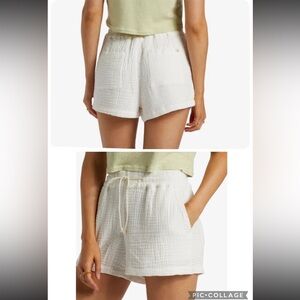 NWT! Billabong Day Tripper Shorts Size XL White Gauzy Cotton